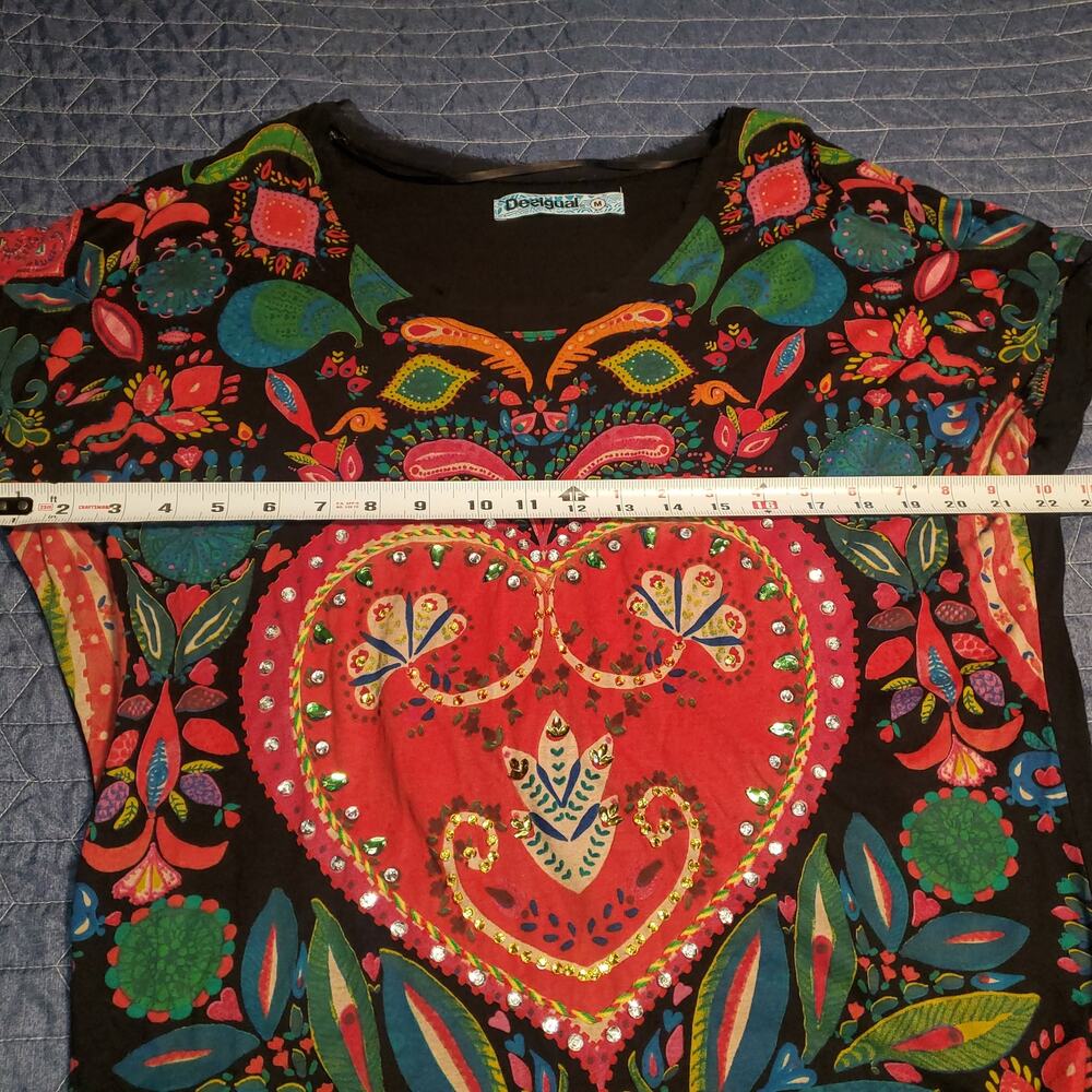 Desigual Embellished Heart Graphic Tee Black Boho Festival Top M - Picture 7 of 8